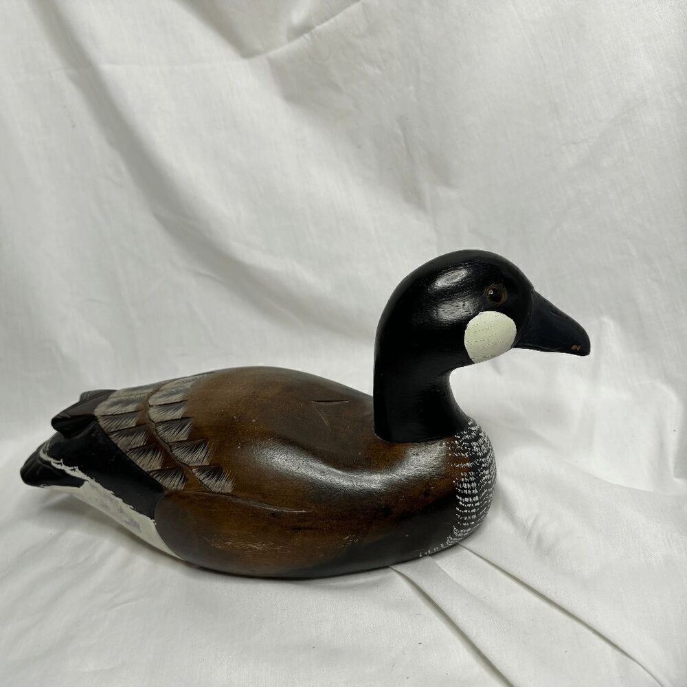 Vintage Hand Carved Hardwood Lesser Canada Goose Duck Decoy Taiwan‎